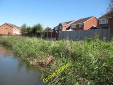 Photo 6x4 Houses in Ledwych Road Droitwich Seen from a narrowboat on the  c2012