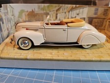 Lincoln Zephyr 1938 Cream 1:43