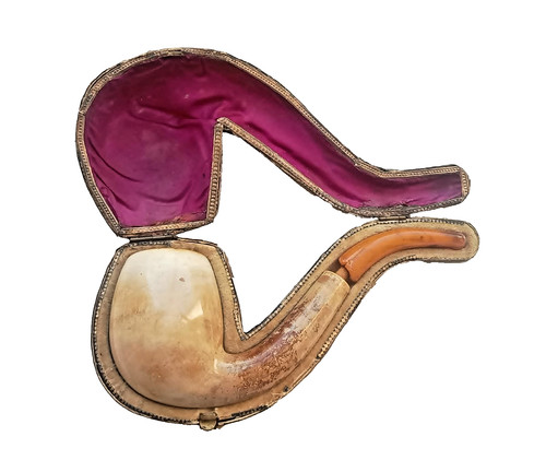 Antique curved meerschaum pipe - curved,