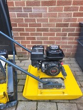 Bomag wacker plate