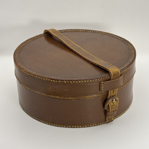 Vintage round leather stiff - vintage,