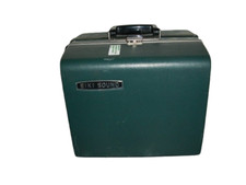 EIKI RT-0 AUTO-LOAD 16mm SOUND MOVIE PROJECTOR W/ CASE