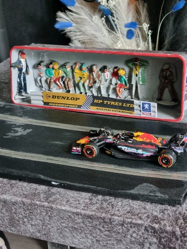 Scalextric props buildings - scalextric,