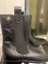 Chanel- Boots Leather Black