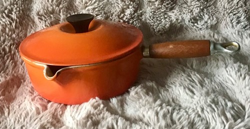 Creuset large cast iron pan - cast,