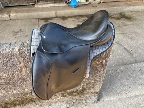 Falcon black leather - 17”,