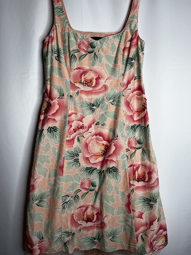 Début floral dress comes - floral, dress,