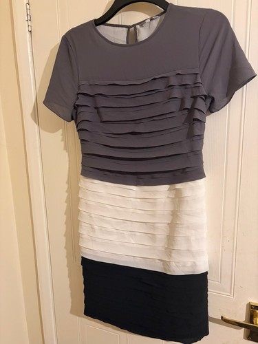 Stunning tricolour tiered - stunning,