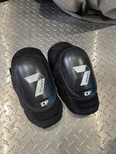 7 IDP Hard Shell DH Knee Pads