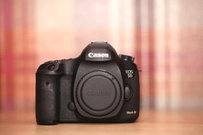 Canon EOS 5D Mark III 22.3MP