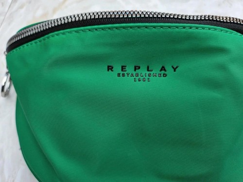 Green replay pouch