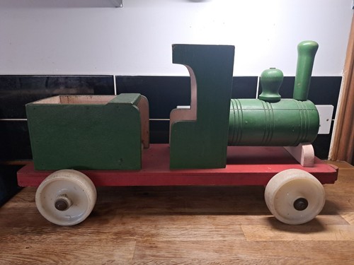 Vintage large wooden toy - large,
