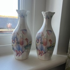 Aynsley “Little Sweetheart” Fine Bone China Vases – Pair  – 1980s excellent cond