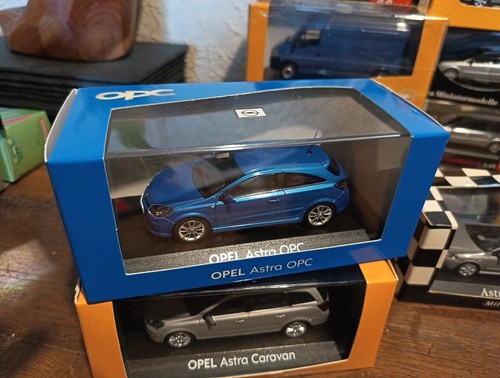 Boxed model minichamps - 1/43,