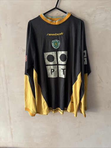 Sporting lisbon goalkeeper - lisbon,