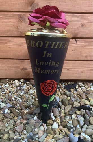 Red rose flower cone - red,