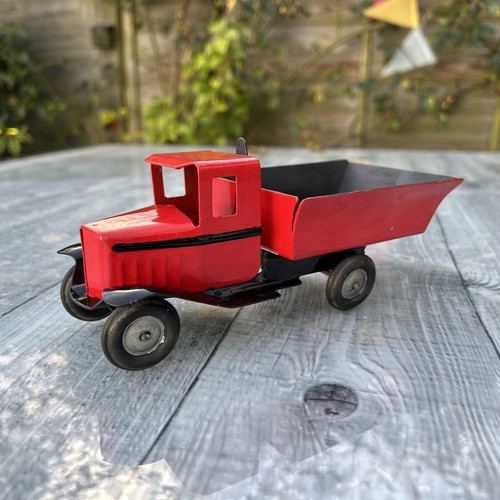 Triang toys tip lorry ooo - lorry,