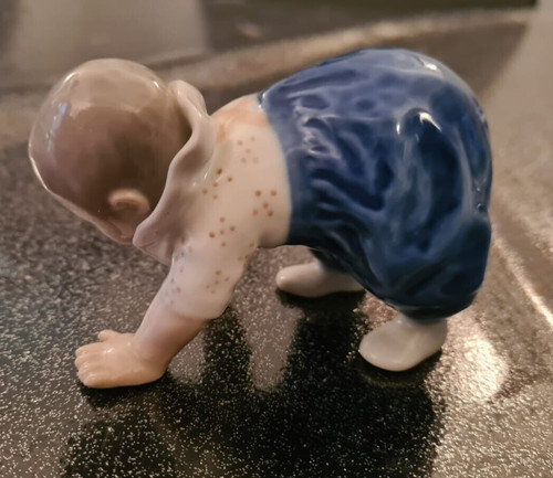 Royal copenhagen figurine - royal,