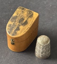 Antique Mauchline Ware Thimble Case & Chester HM 1901 Silver Sewing Thimble