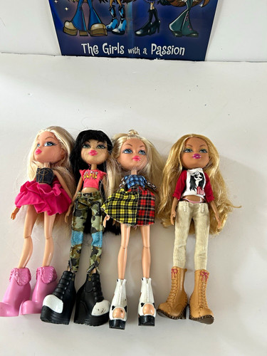 Bratz dolls bundle - x, 4
