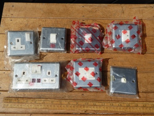 Electrical double gang - double,