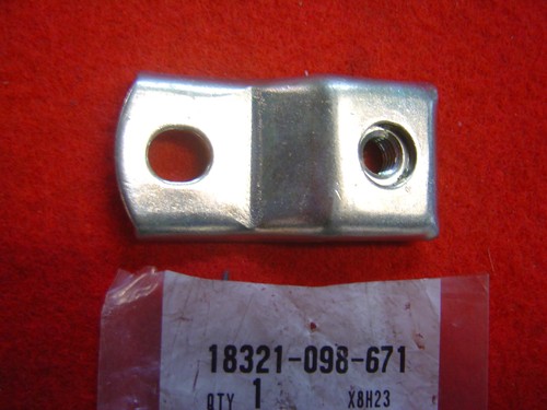 St50 st70 exhaust mount - st70,