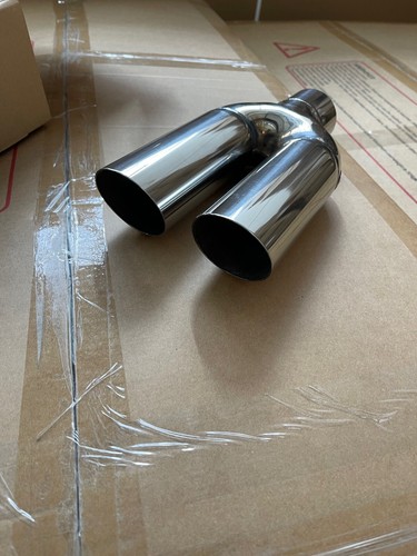 Universal twin exhaust tip - twin,