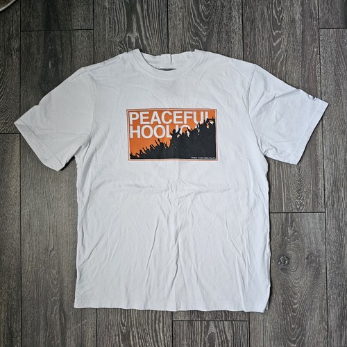 Peaceful hooligan white - hooligan, "fans"