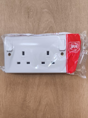K2746whi logic plus gang - logic, 2-gang