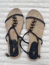 Zara sandals women narrow feet I think size more fits like 41  No tags