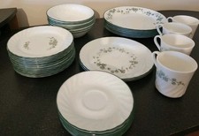Correlle Callaway Ivy 46 Piece Set READ!