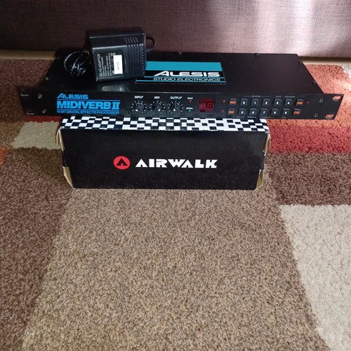 Alesis midiverb with - with, new