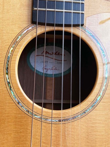 Lowden 32j nylon - strung, l.r