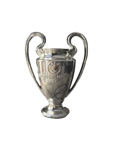 Xavi signed 16cm champions - xavi,