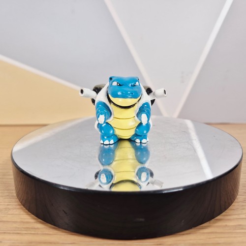 Vtg blastoise pokemon mini - blastoise,