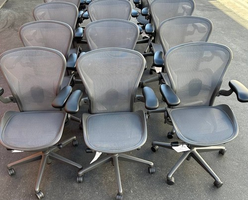 Herman miller aeron chair - miller,