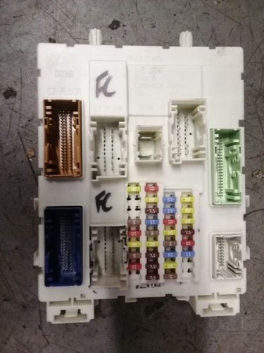 Ford focus fuse - box, f1dt