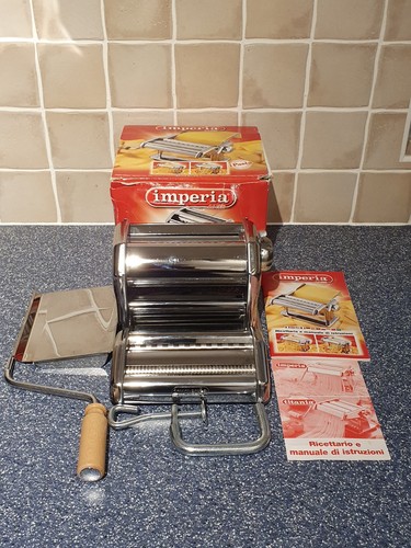 Imperia hand crank pasta maker - imperia,