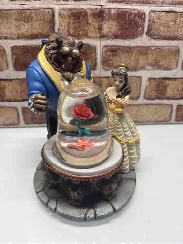 Beauty and the beast - beauty, snow