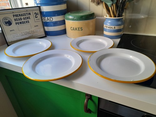 Yellow and white vintage - 4,