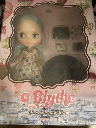 Blythe float away dream - “float, dream”