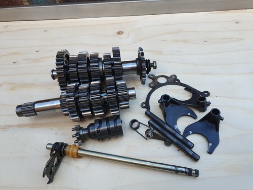 Aprilia futura rst 1000 - aprilia,
