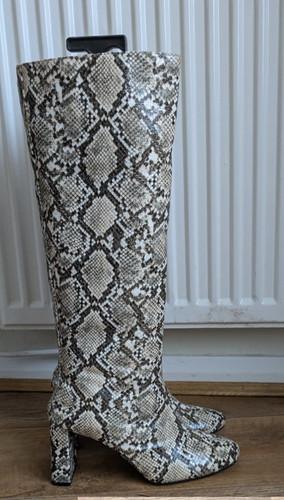 Zara modern knee - modern, snake