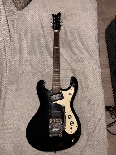 Morales mosrite type guitar - type,