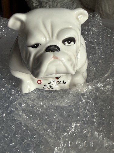 Royal doulton bulldog figurine - doulton,