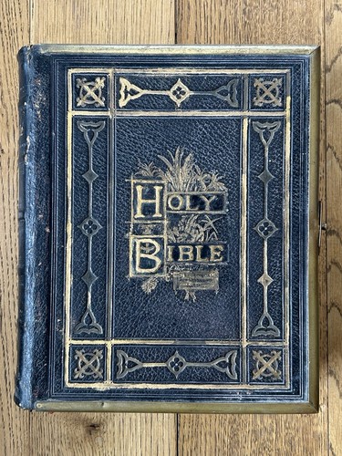 The holy bible old new - the,
