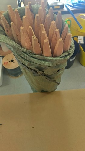 Wooden poles 24mm - 5, ft