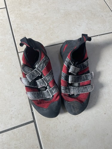 Red chilli climbing shoes - red, size