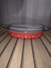 Vintage Pyrex snowflake red