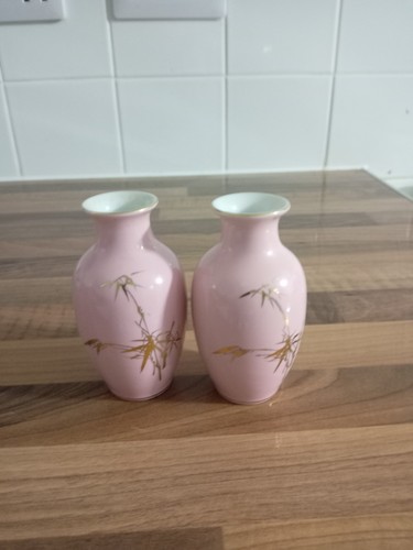 Two small chinese - , vases